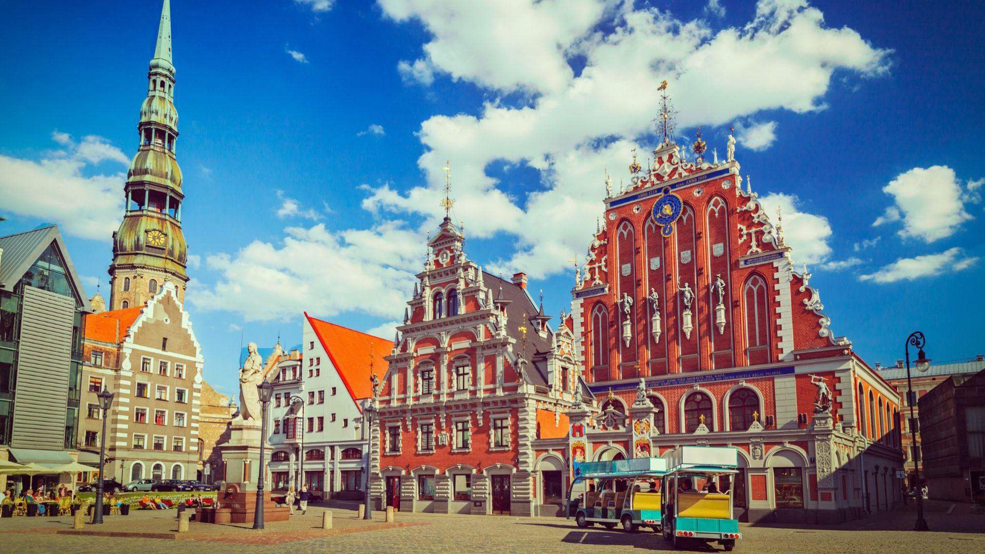 Латвия рига центр. Фото экскурсия по риге. Столица латвии. Рига 2021 город. Рига главное архитектурное сооружение.